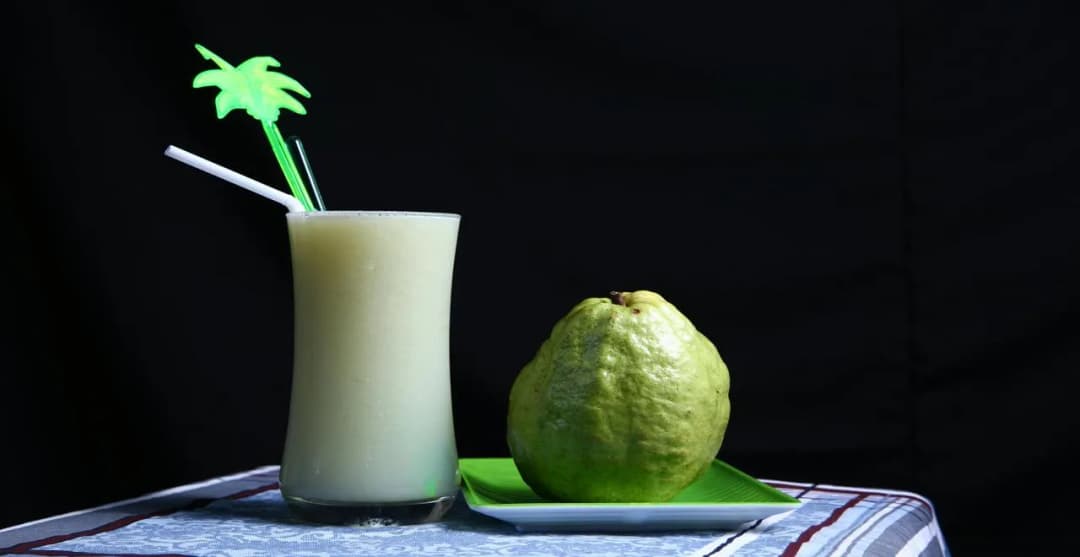 Jus de Goyave Maison : L'Élixir Tropical qui Enchante vos Papilles